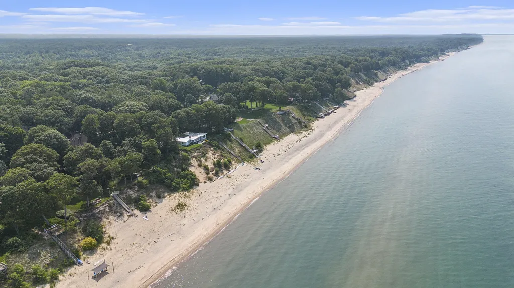 5285 N Lakeshore Drive Port Sheldon Township MI 49424