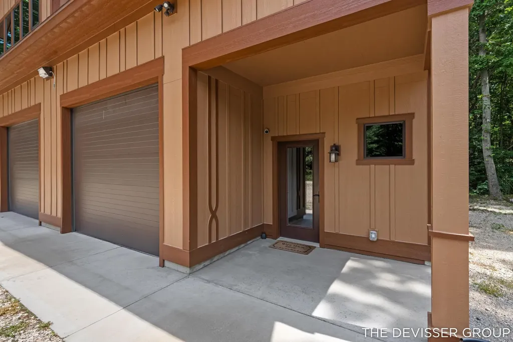 5837 Timber Bluff Trail Manlius Township MI 49408