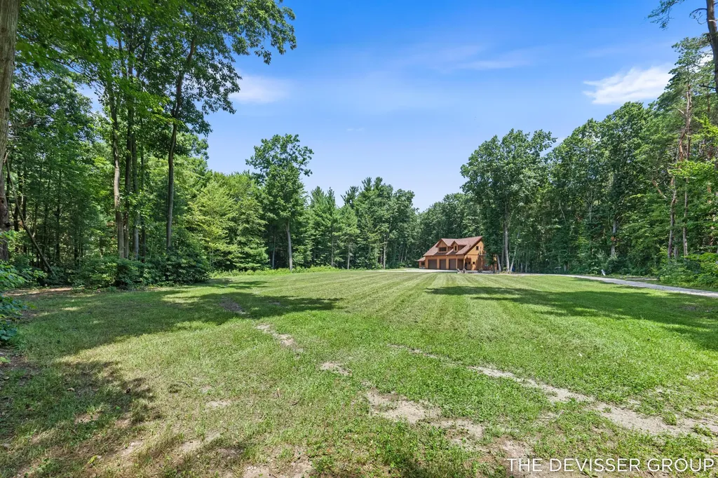 5837 Timber Bluff Trail Manlius Township MI 49408