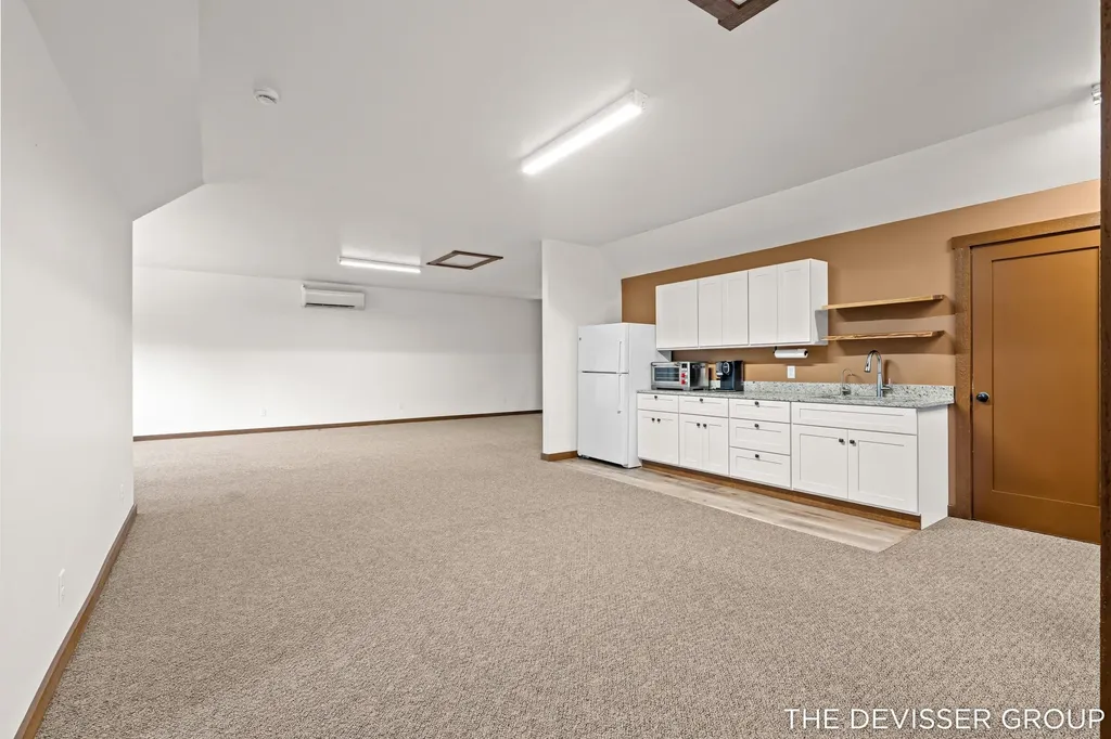 5837 Timber Bluff Trail Manlius Township MI 49408