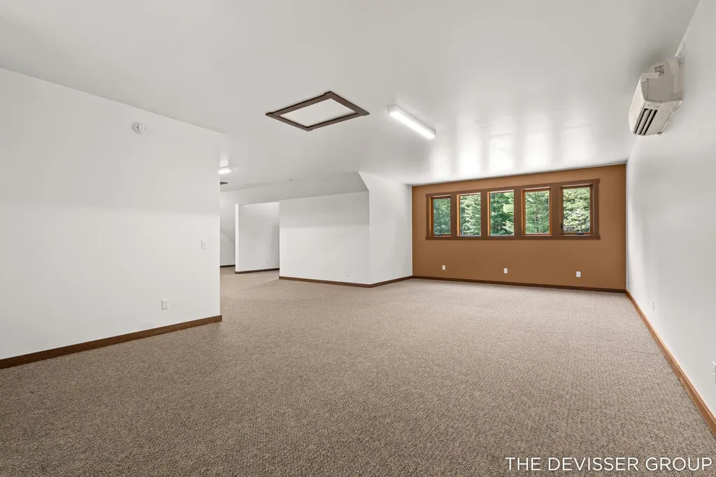 5837 Timber Bluff Trail Manlius Township MI 49408