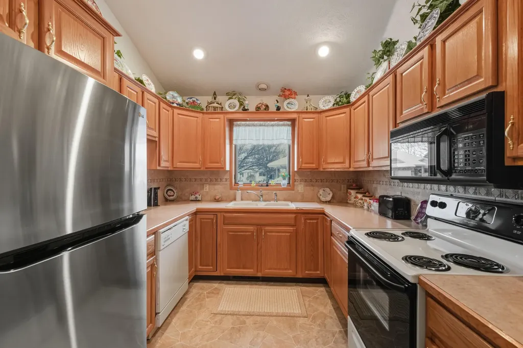 3590 Brook Point Drive Manlius Township MI 49419