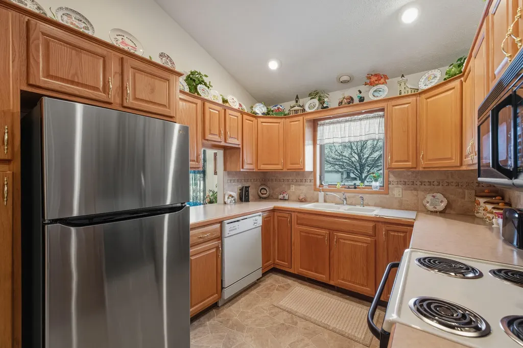 3590 Brook Point Drive Manlius Township MI 49419