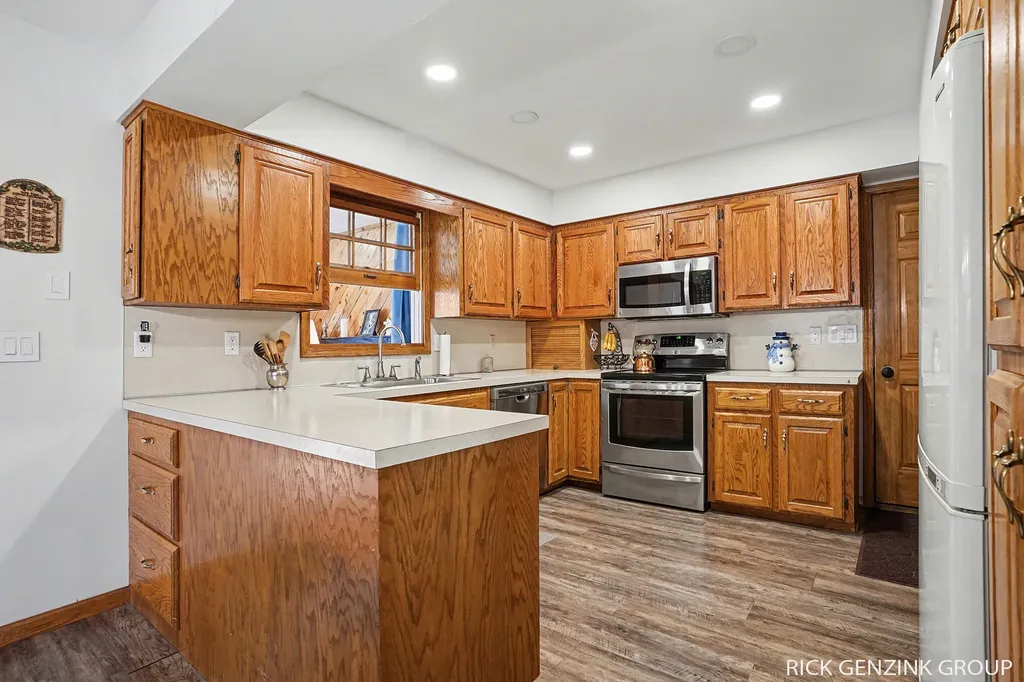 6260 Pine Crest Drive Blendon Township MI 49464