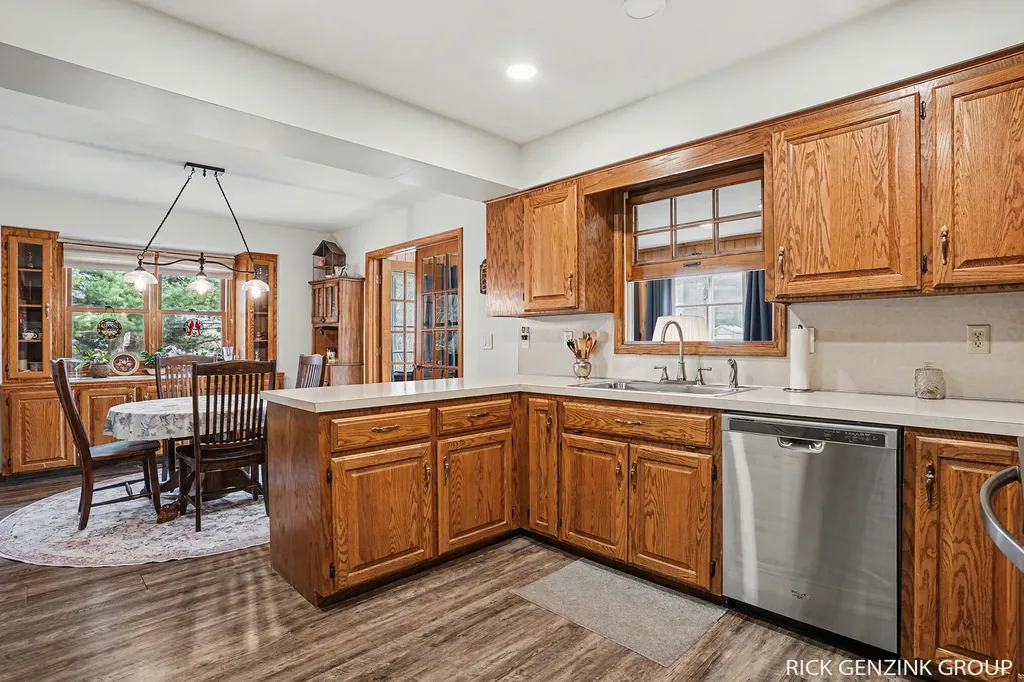 6260 Pine Crest Drive Blendon Township MI 49464