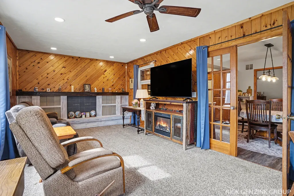 6260 Pine Crest Drive Blendon Township MI 49464