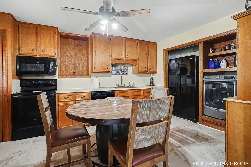 6260 Pine Crest Drive Blendon Township MI 49464