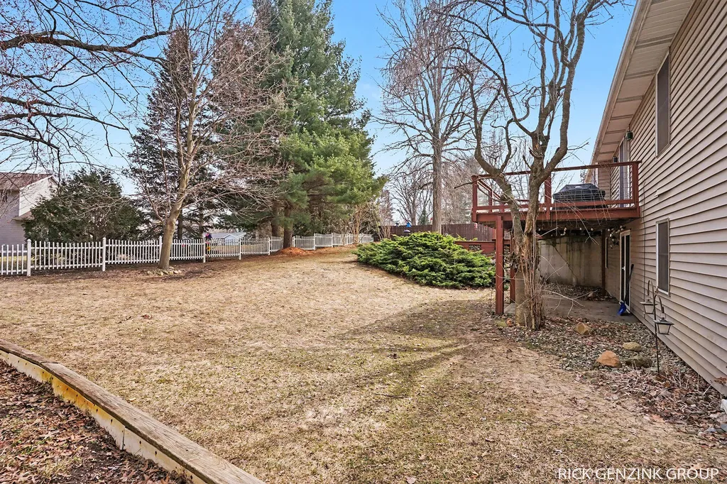 6260 Pine Crest Drive Blendon Township MI 49464