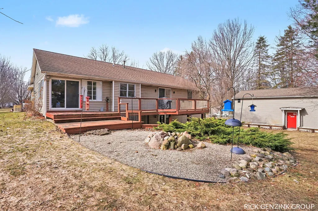 6260 Pine Crest Drive Blendon Township MI 49464