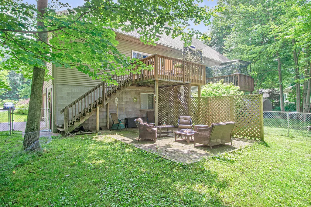 18501 148th Avenue Spring Lake Township MI 49456