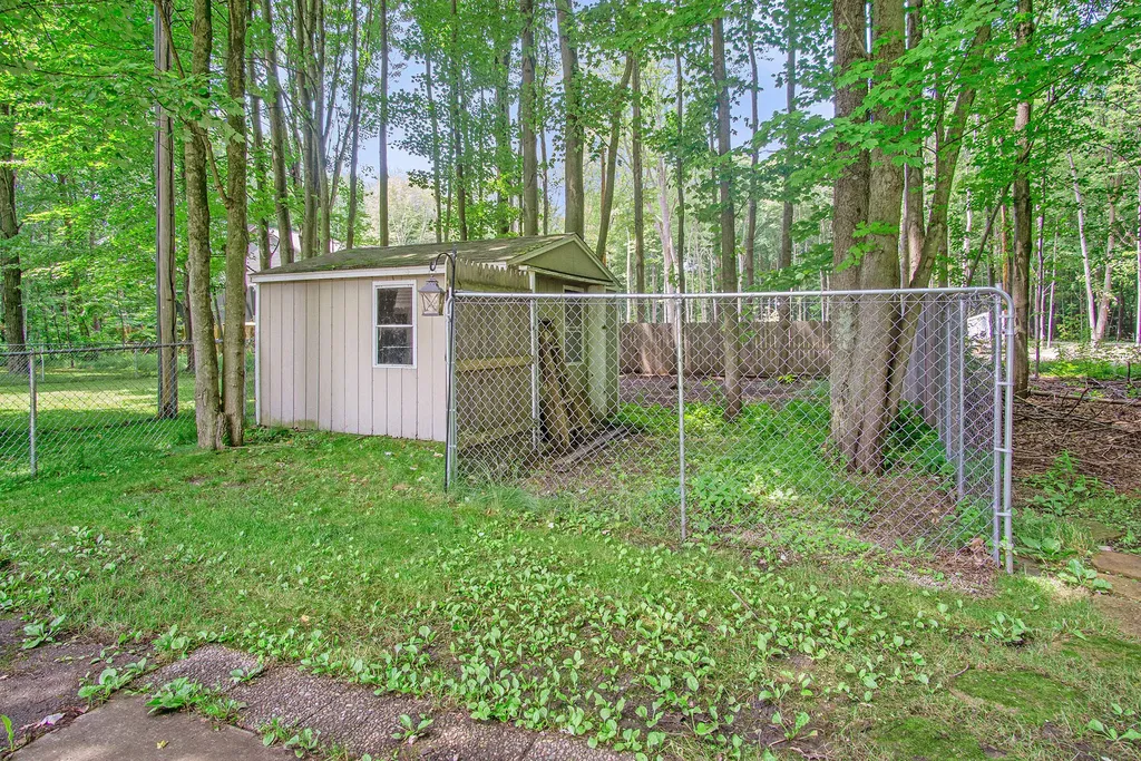 18501 148th Avenue Spring Lake Township MI 49456