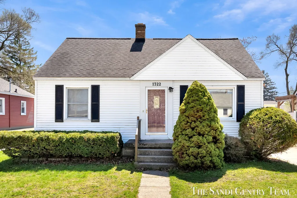 1322 Waverly Avenue Grand Haven City MI 49417