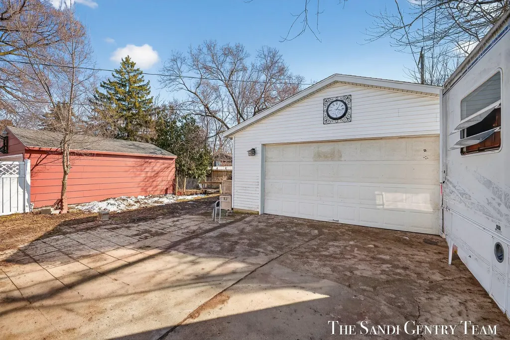 1322 Waverly Avenue Grand Haven City MI 49417