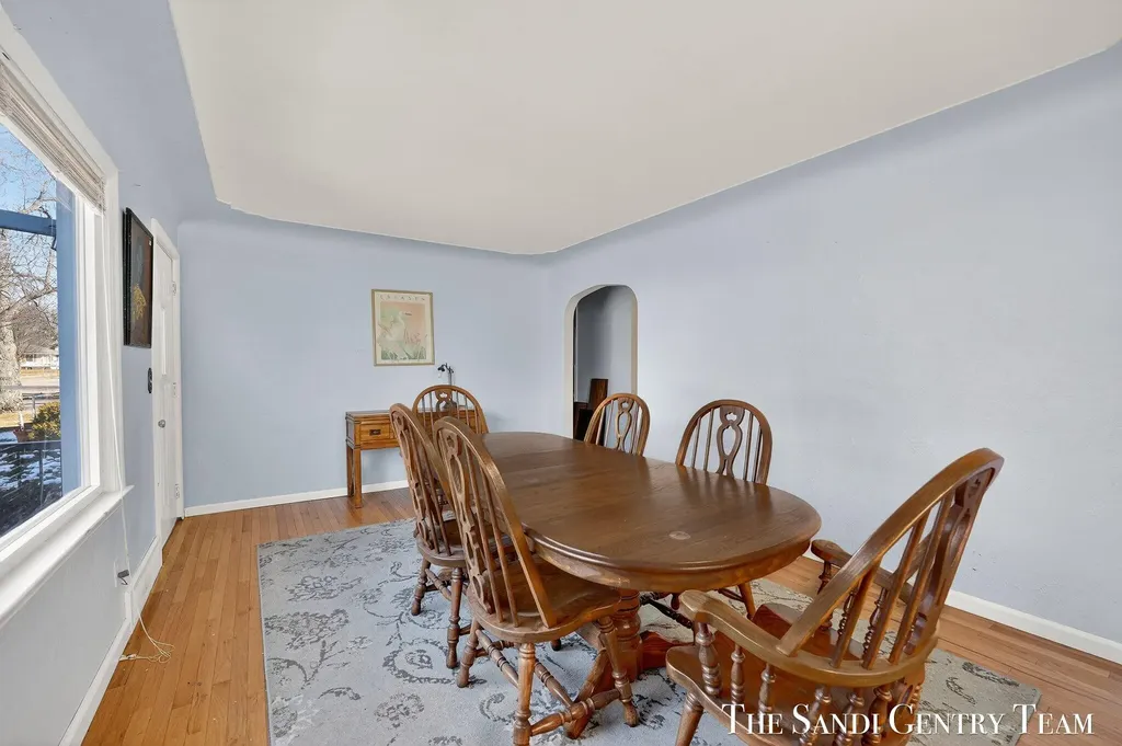 1322 Waverly Avenue Grand Haven City MI 49417