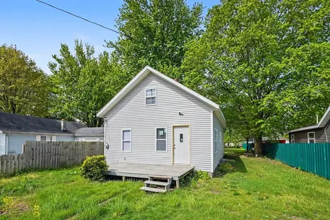 58542 65TH Street Hartford Township MI 49057