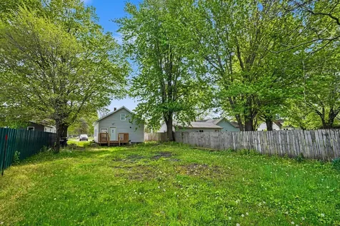 58542 65TH Street Hartford Township MI 49057