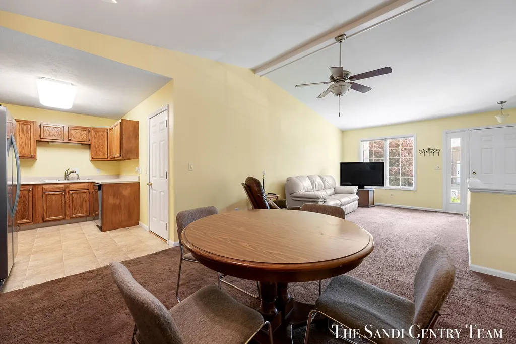 17632 Dustin Drive Ferrysburg City MI 49456