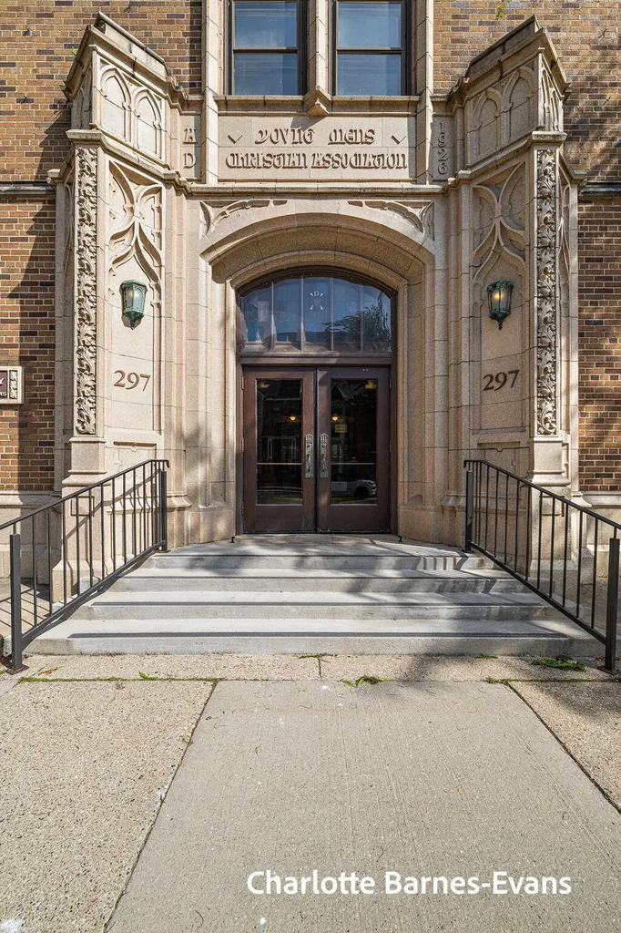 297 W Clay Avenue Muskegon City MI 49440