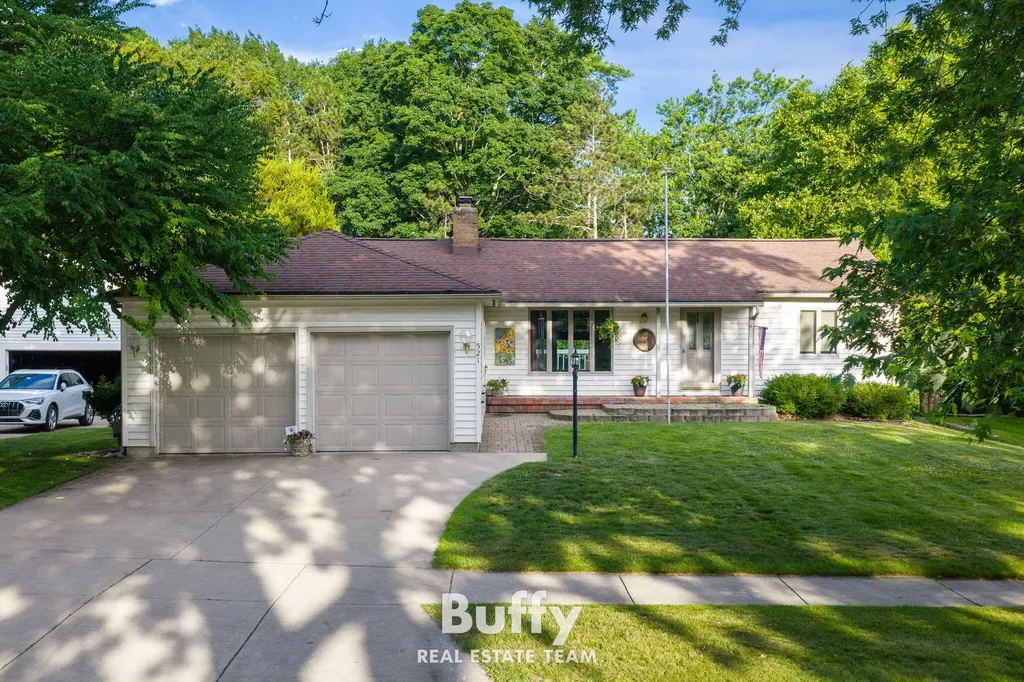 521 Leggat Street Grand Haven City MI 49417