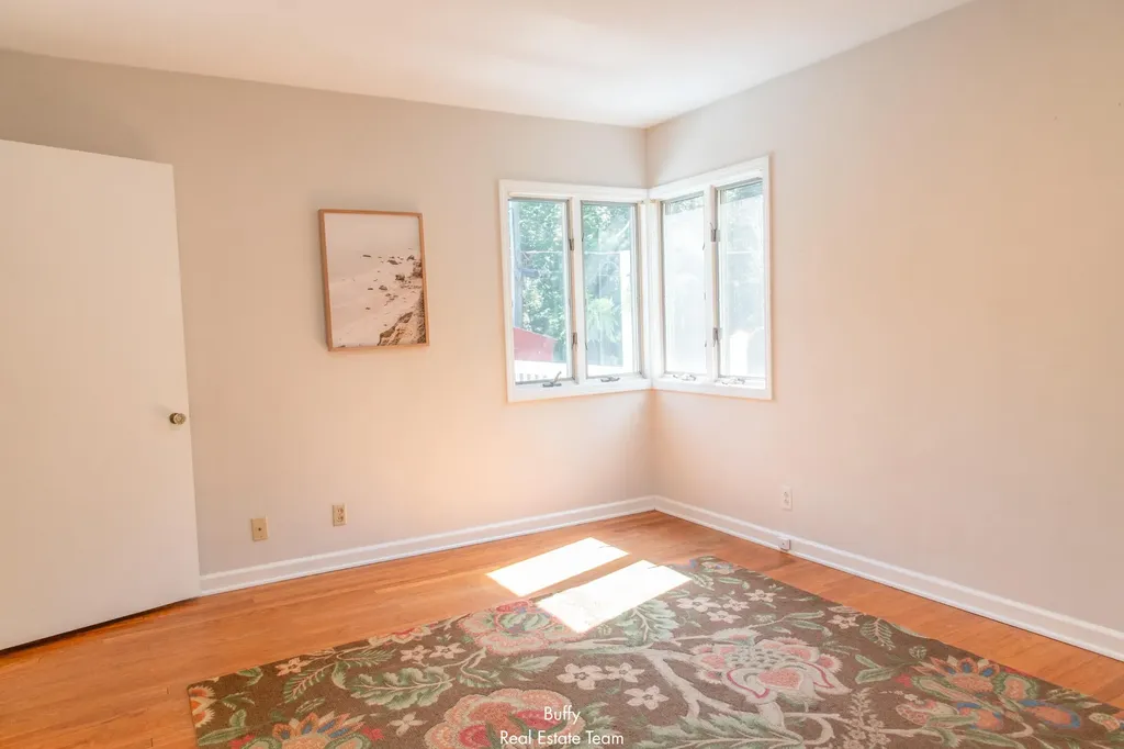 521 Leggat Street Grand Haven City MI 49417