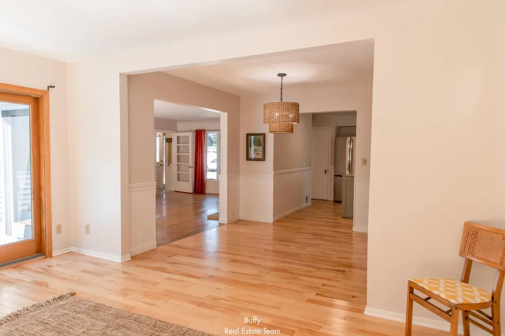 521 Leggat Street Grand Haven City MI 49417