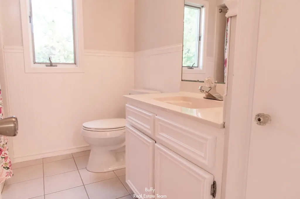 521 Leggat Street Grand Haven City MI 49417