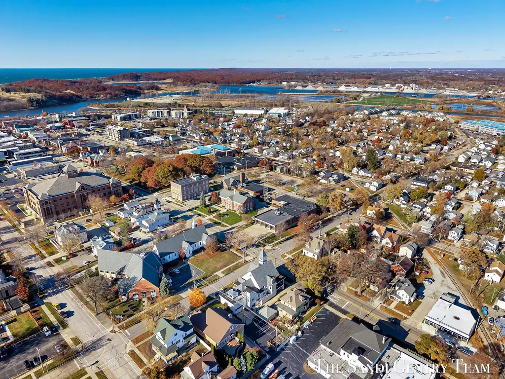 600 Washington Avenue Grand Haven City MI 49417