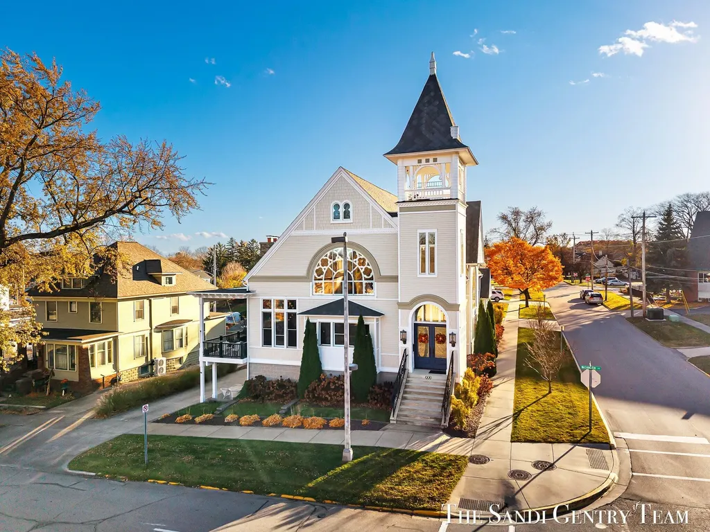 600 Washington Avenue Grand Haven City MI 49417