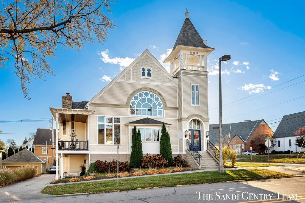 600 Washington Avenue Grand Haven City MI 49417