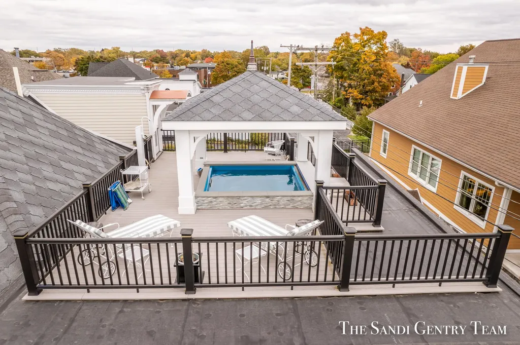 600 Washington Avenue Grand Haven City MI 49417