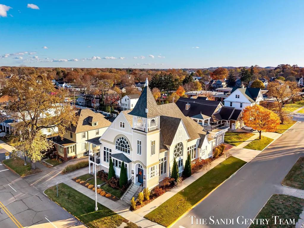600 Washington Avenue Grand Haven City MI 49417