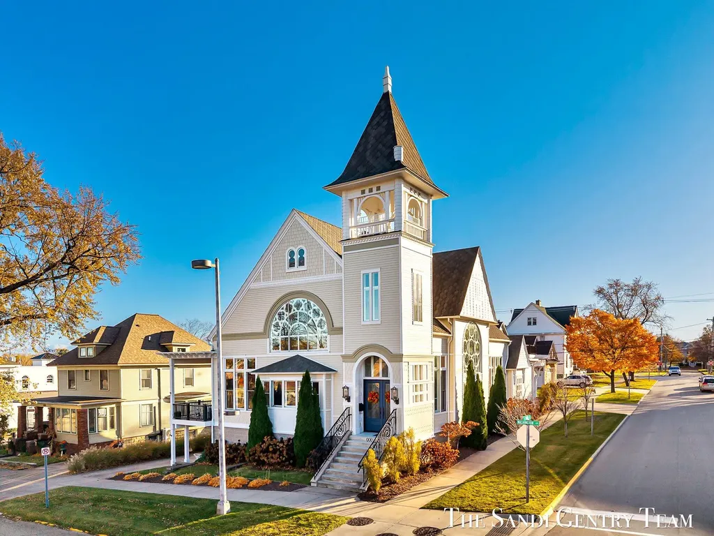 600 Washington Avenue Grand Haven City MI 49417