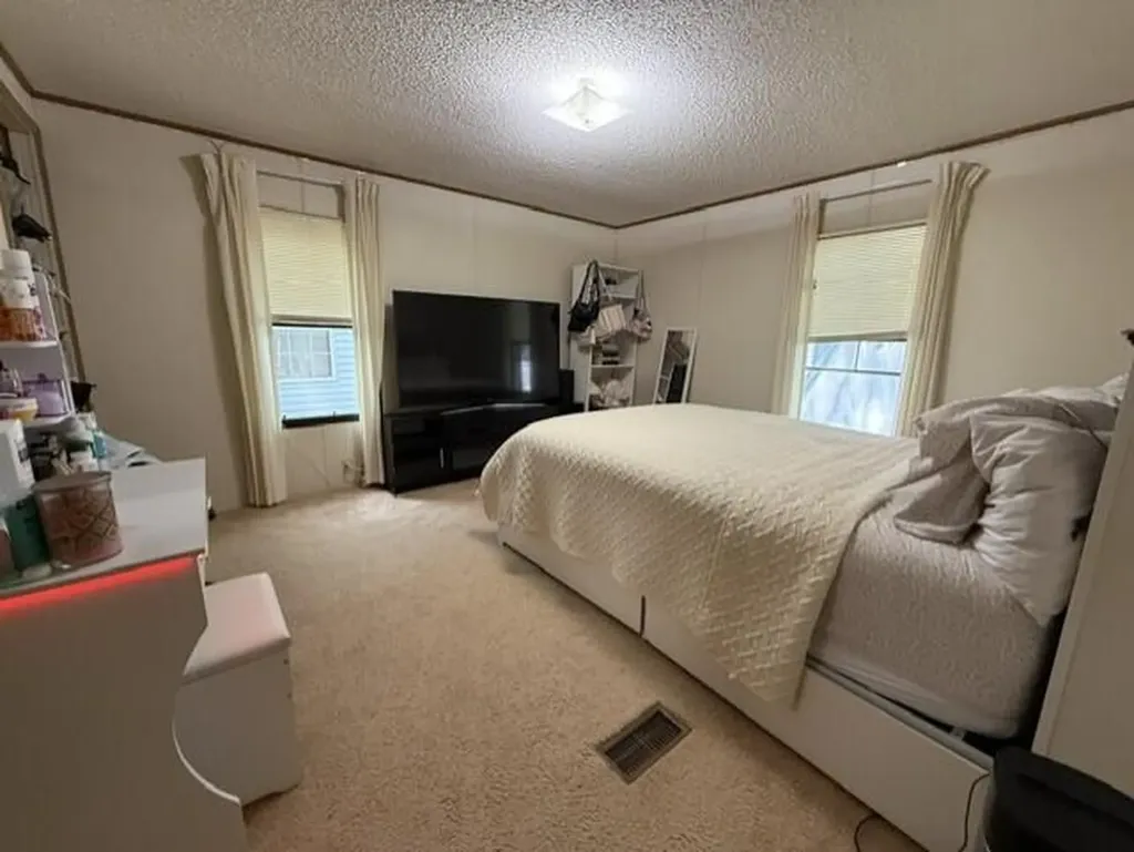 2482 Pembroke Drive Norton Shores City MI 49441