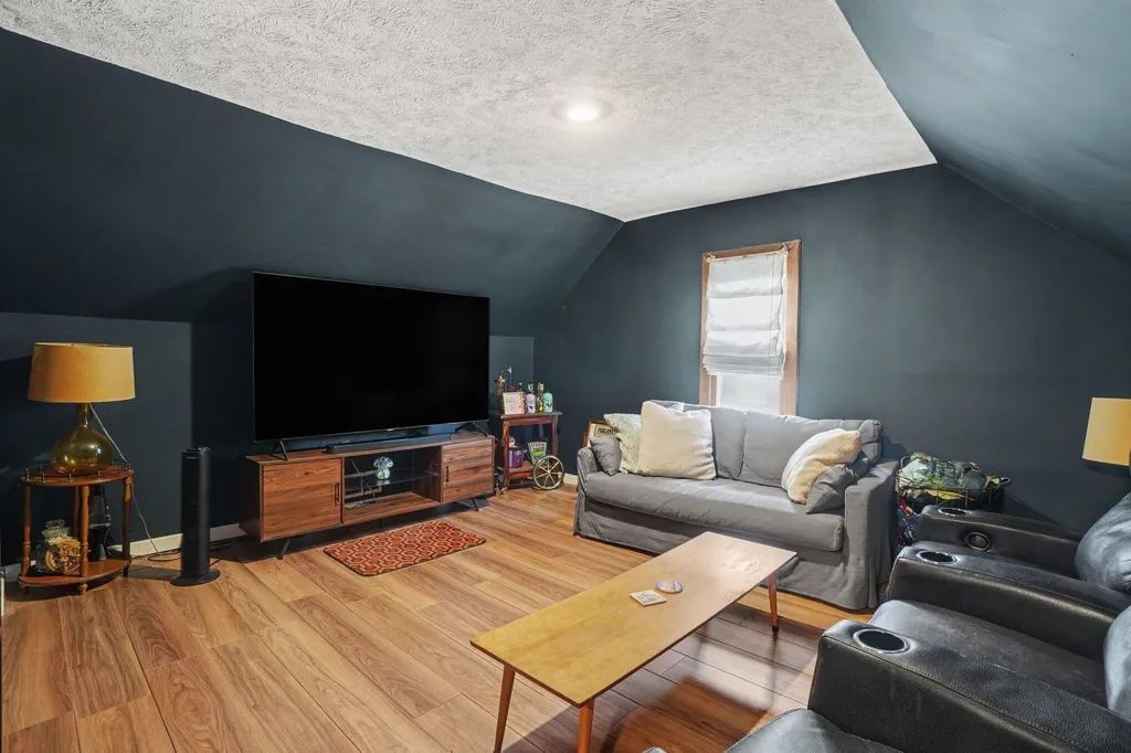 4071 Ivanrest Avenue SW Grandville City MI 49418