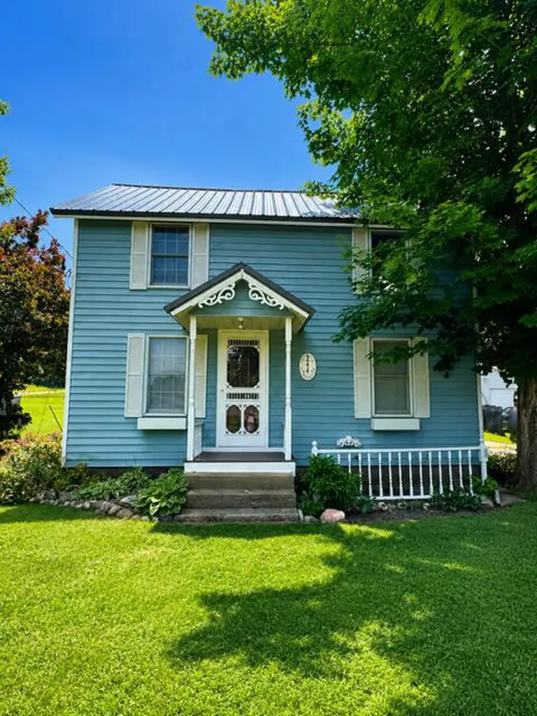 244 W South Avenue Hesperia Village MI 49421