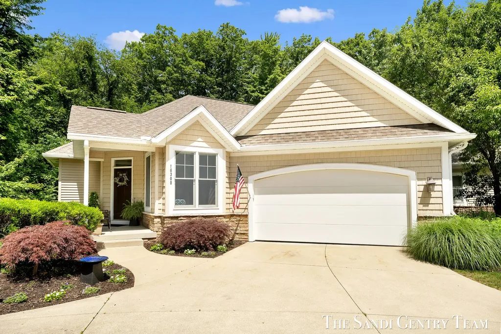 16300 Riverdale Court Ferrysburg City MI 49456