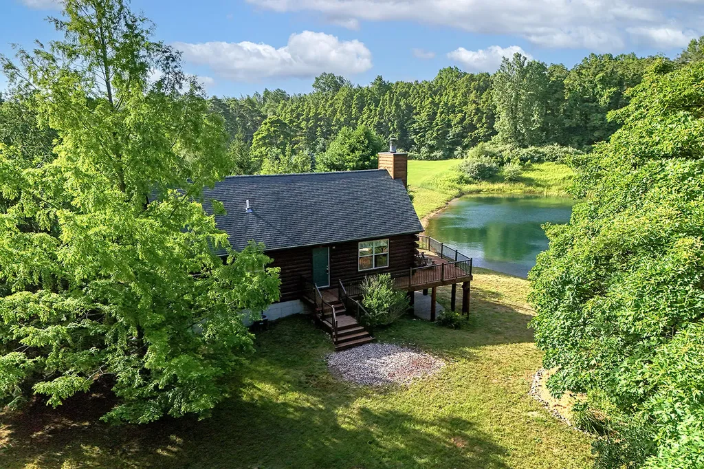 6645 Foote Trail Ganges Township MI 49408