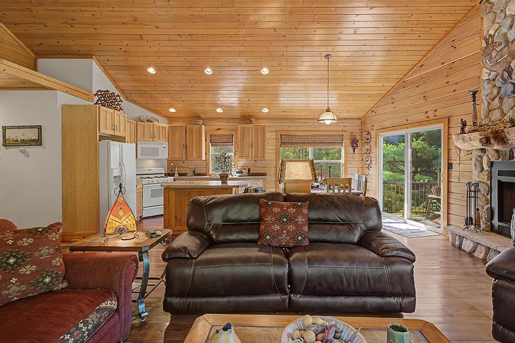 6645 Foote Trail Ganges Township MI 49408