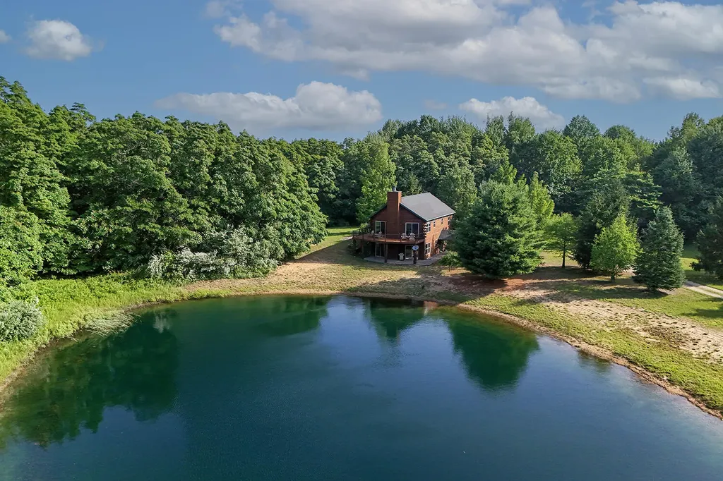 6645 Foote Trail Ganges Township MI 49408