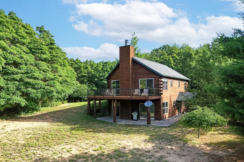 6645 Foote Trail Ganges Township MI 49408