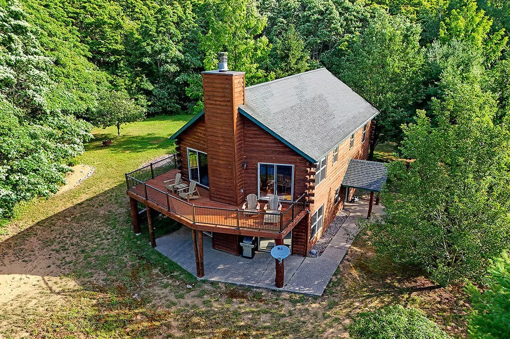 6645 Foote Trail Ganges Township MI 49408