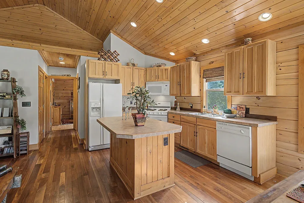 6645 Foote Trail Ganges Township MI 49408