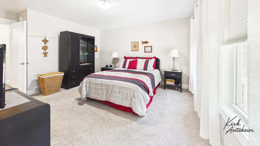 1421 E Addison Way Laketon Township MI 49445