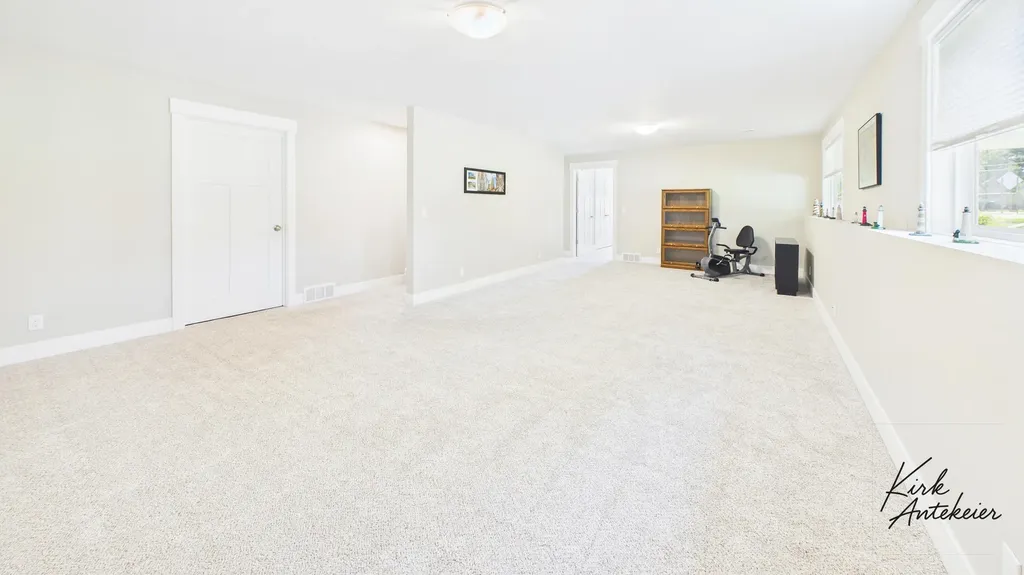 1421 E Addison Way Laketon Township MI 49445