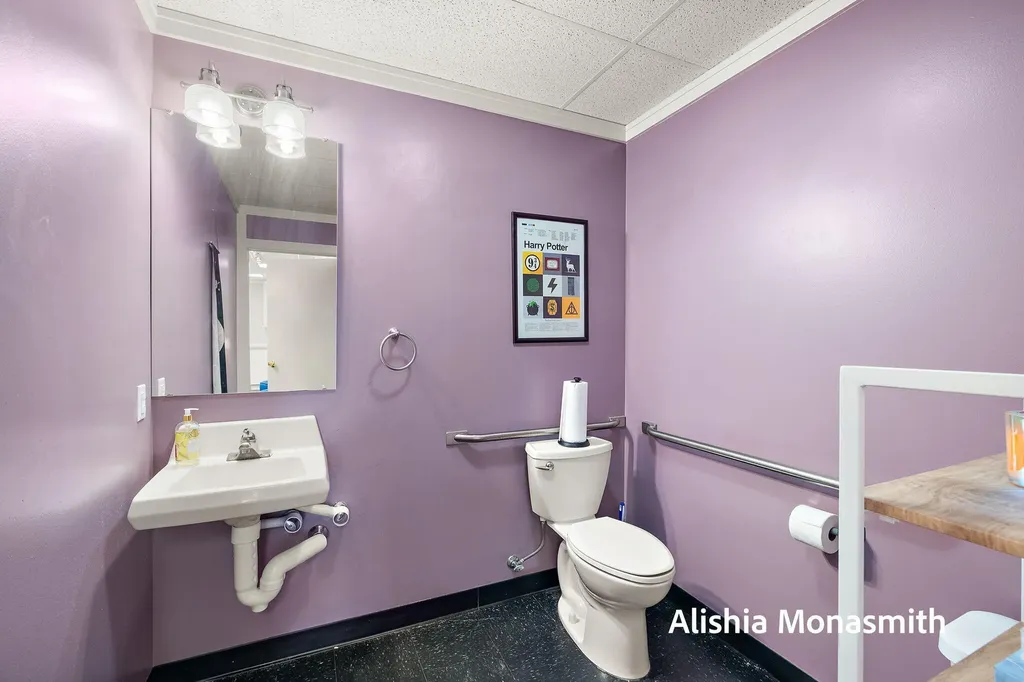 925 S Beechtree Street Grand Haven City MI 49417