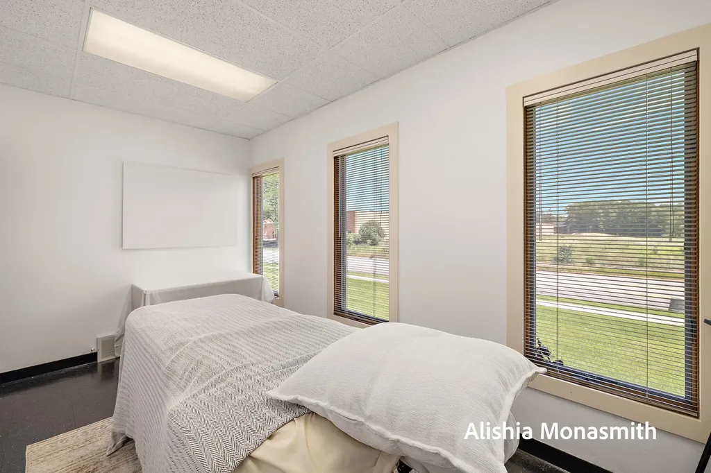 925 S Beechtree Street Grand Haven City MI 49417