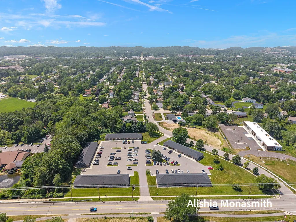 925 S Beechtree Street Grand Haven City MI 49417