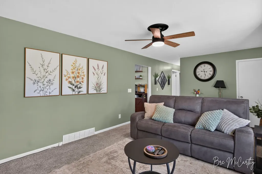 2410 Marcoux Avenue Muskegon Charter Township MI 49442