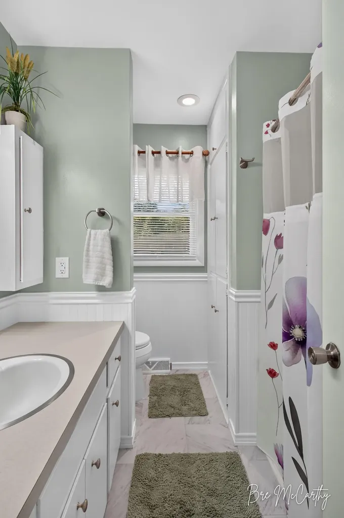 2410 Marcoux Avenue Muskegon Charter Township MI 49442