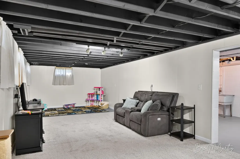2410 Marcoux Avenue Muskegon Charter Township MI 49442